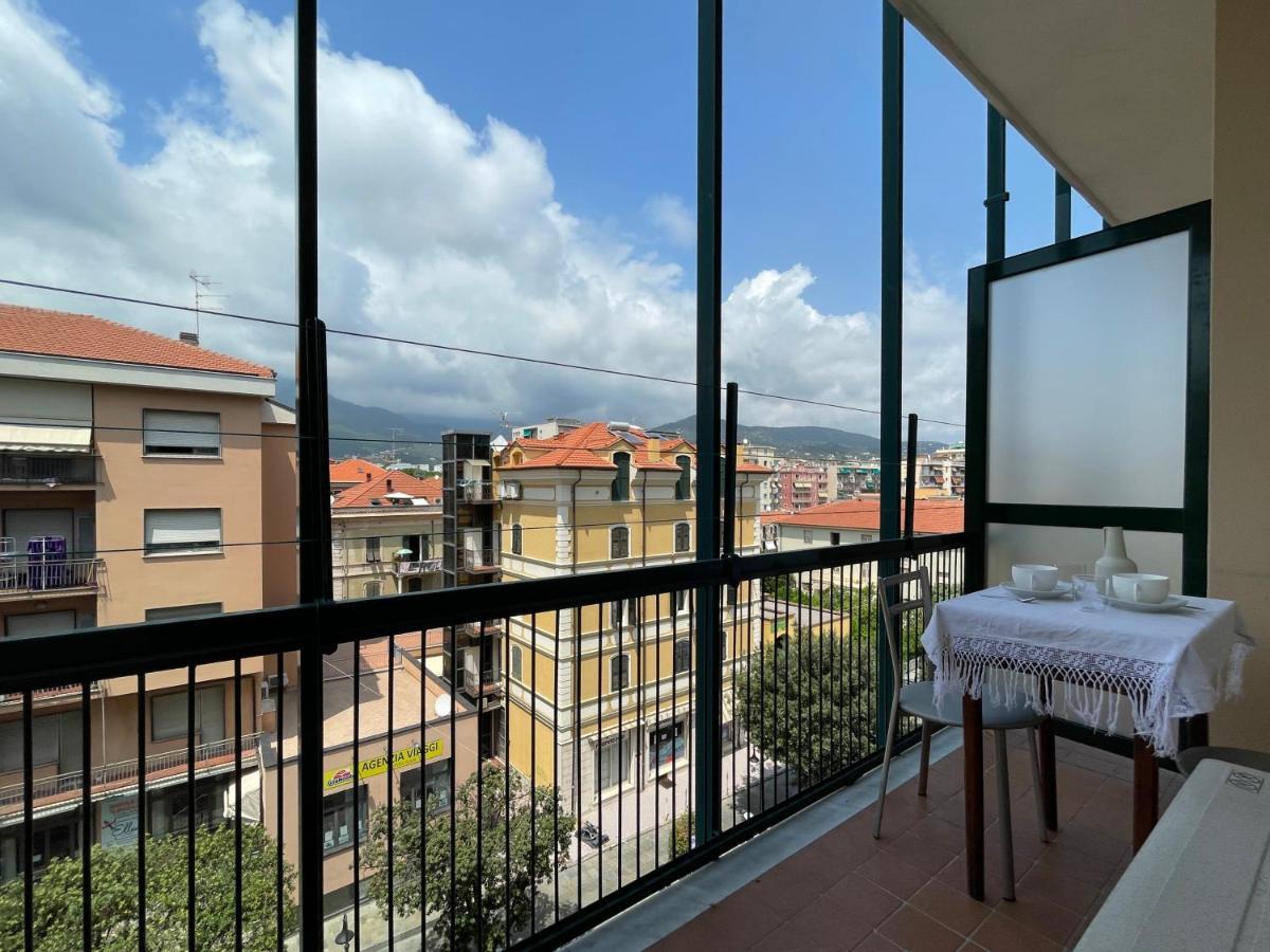 50 Metri Dal Mare Trilocale In Centro Con A/C Apartamento Loano Exterior foto