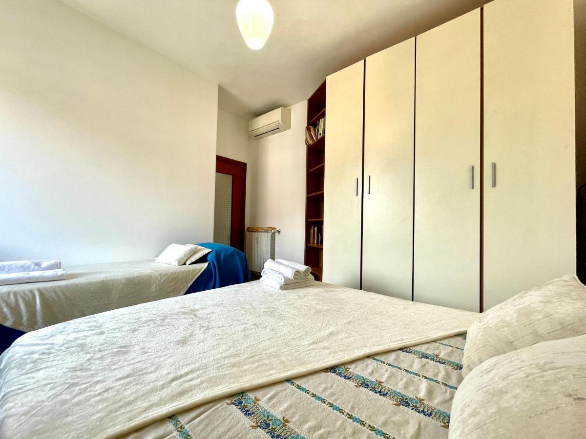 50 Metri Dal Mare Trilocale In Centro Con A/C Apartamento Loano Exterior foto